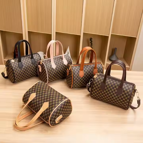 Minimalist Crossbody Bag (BUY 1 GET 1 FREE)